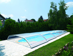 In crescita la domanda di coperture e climatizzazione per prolungare l’uso della piscina