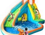 Le piscine gonfiabili: parchi giochi ad aria