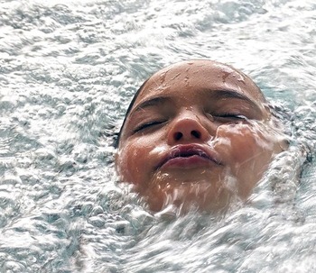 Getti controcorrente: trasforma la tua piscina in uno spazio per allenarti