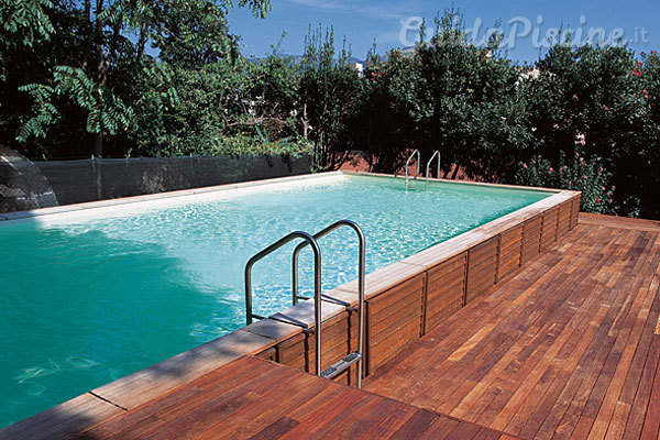 Piscina e legno: due grandi alleati