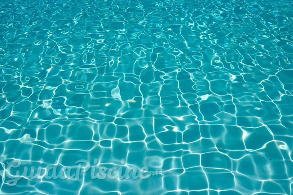 Goditi la tua piscina quest'estate: relax e non solo