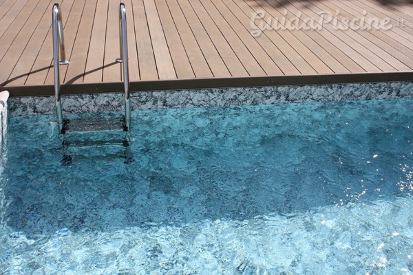 Flag Pool: Liner pvc che ricreano le fantasie del marmo