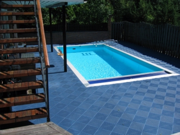 bergo-unique-azul-piscina-demo.jpg