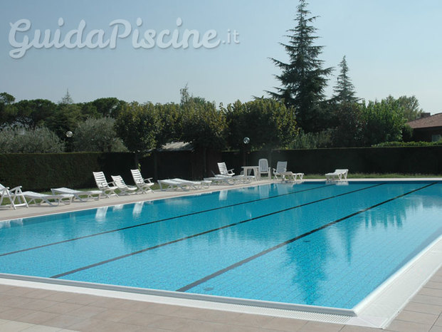 Piscine a sfioro