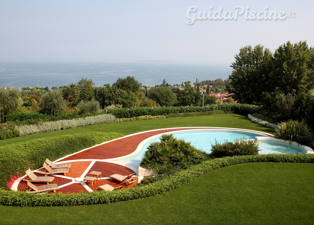 Piscina sul Garda...