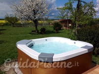 Jacuzzi in giardino