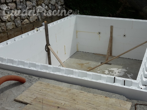 Piscina con sistema isoblock