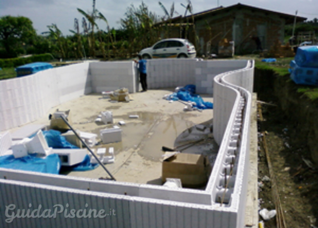 costruzione piscina