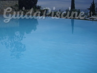 Piscina sfioro infinito